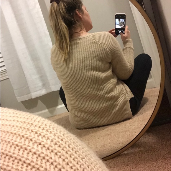 ✰ 𝙆𝙣𝙞𝙩 𝙎𝙬𝙚𝙖𝙩𝙚𝙧 ✰ - Picture 4 of 4